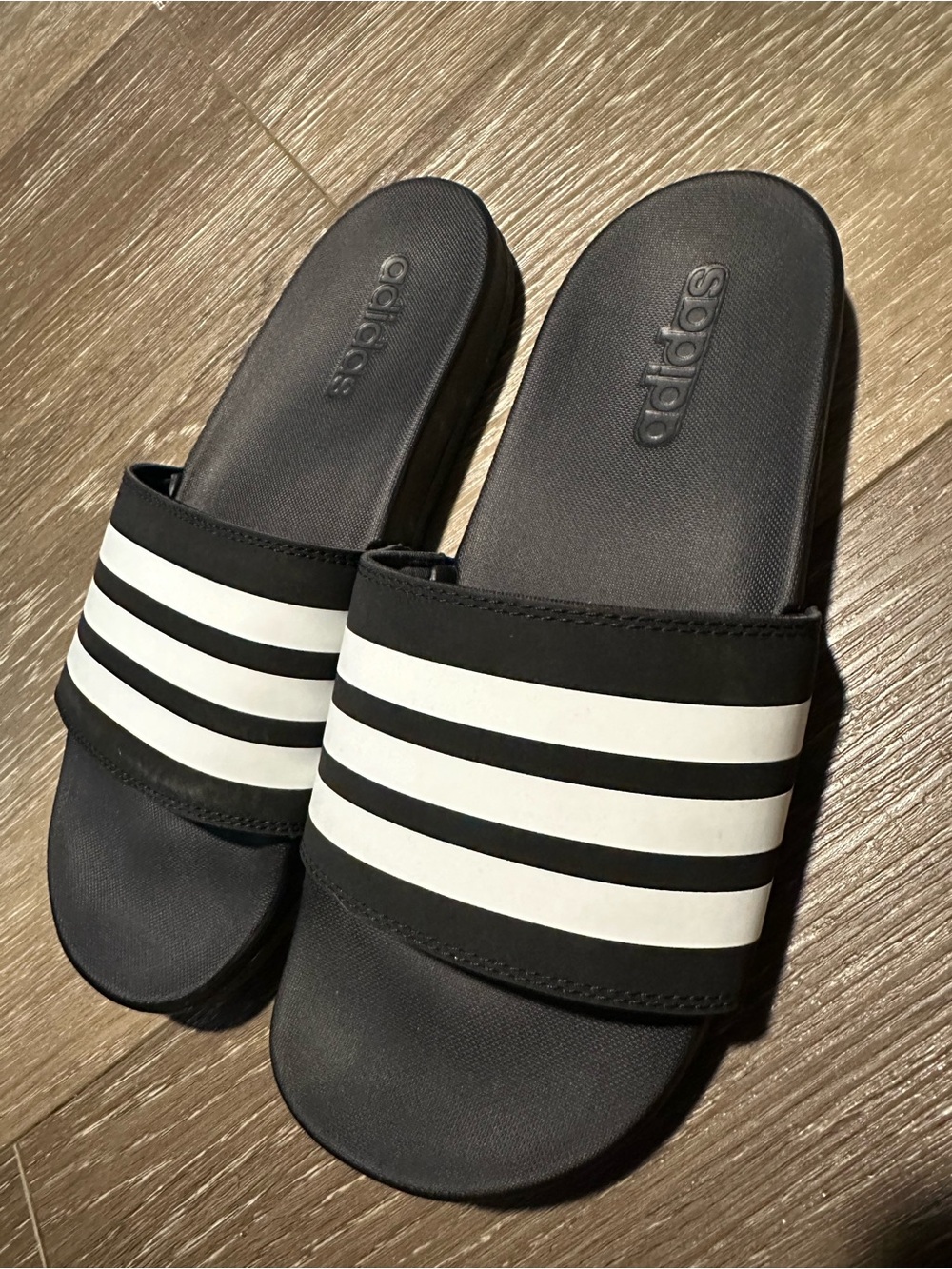 Adidas slides - Picture 2 of 6